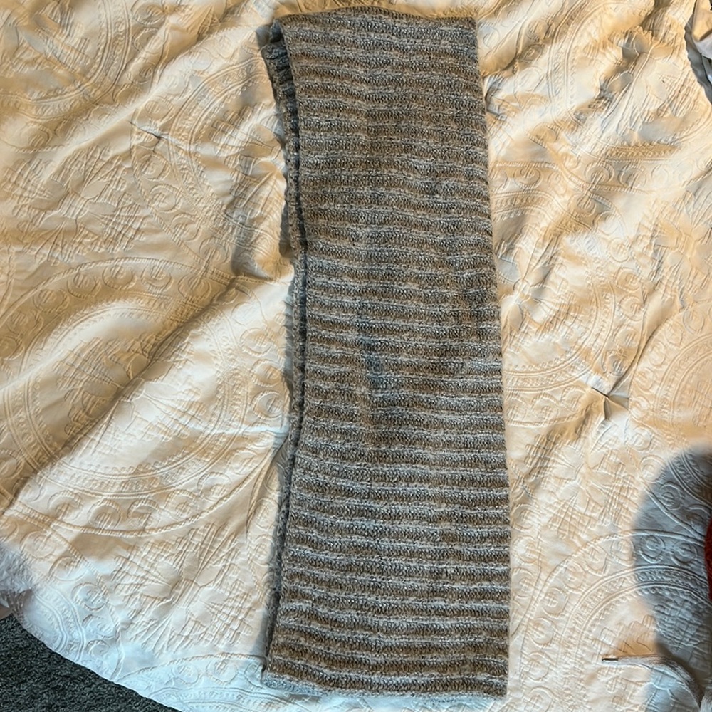 Old Navy knit infinity scarf